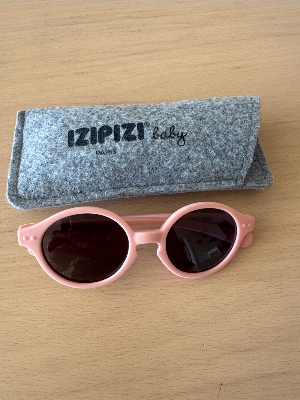 IZIPIZI Baby Pink Round Sunglasses